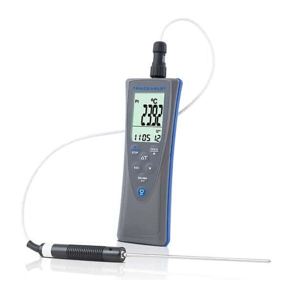 Traceable RTD Thermometer with Calibrati